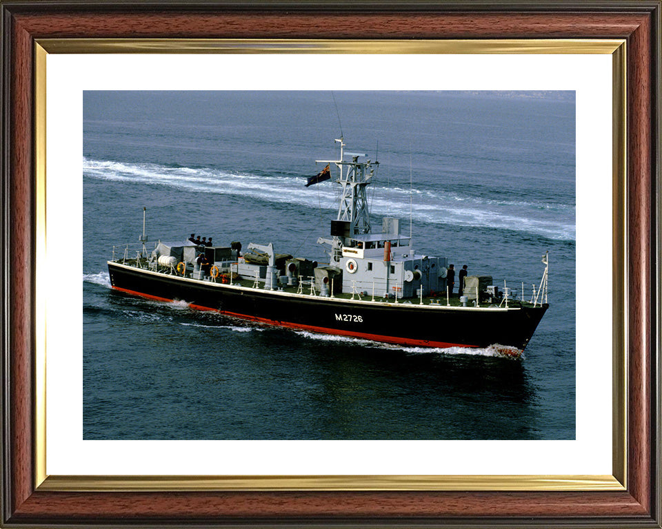 HMS Shipham M2726 Royal Navy Ham class minesweeper Photo Print or Framed Print - Hampshire Prints