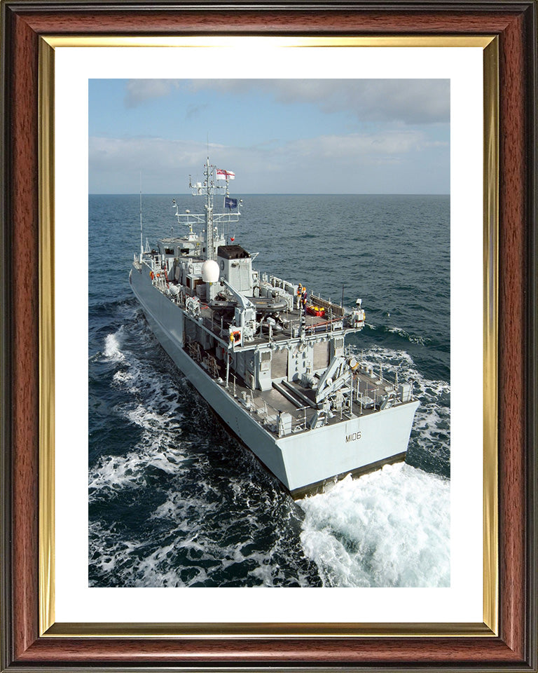 HMS Penzance M106 Royal Navy Sandown class minehunter Photo Print or Framed Print - Hampshire Prints