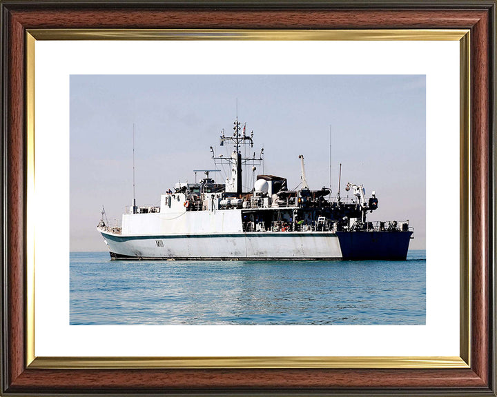 HMS Blyth M111 Royal Navy Sandown class minehunter Photo Print or Framed Print - Hampshire Prints