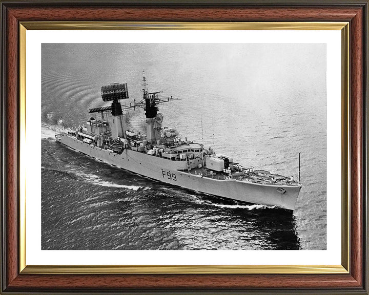 HMS Lincoln F99 Royal Navy Salisbury class frigate Photo Print or Framed Print - Hampshire Prints