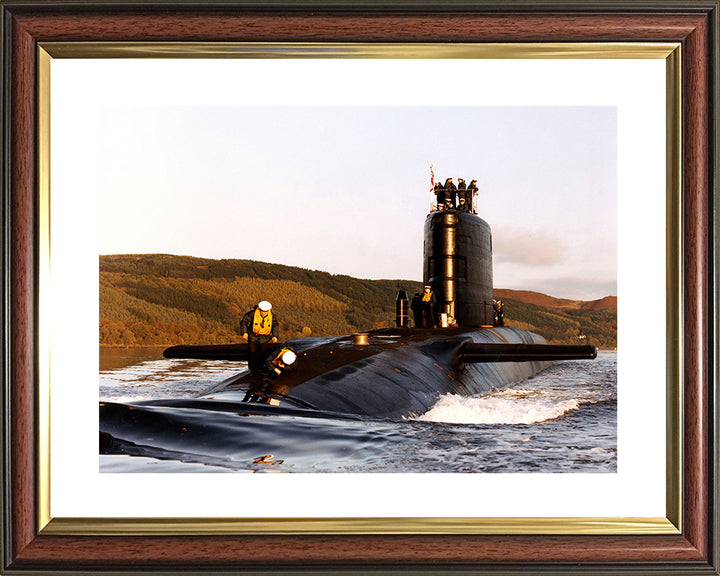 HMS Resolution S22 Submarine | Photo Print | Framed Print | Resolution Class | Royal Navy - Hampshire Prints