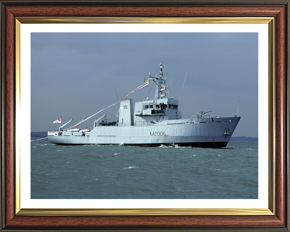 HMS Helford M2006 Royal Navy River class minesweeper Photo Print or Framed Print - Hampshire Prints