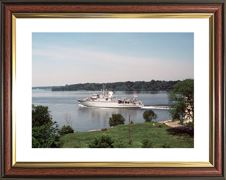 HMS Dulverton M35 Royal Navy Hunt class mine countermeasures vessel Photo Print or Framed Print - Hampshire Prints