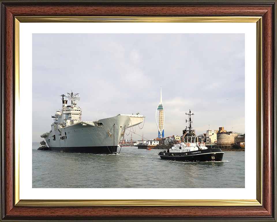 HMS Illustrious R06 | Photo Print | Framed Print | Invincible Class | Aircraft Carrier | Royal Navy - Hampshire Prints