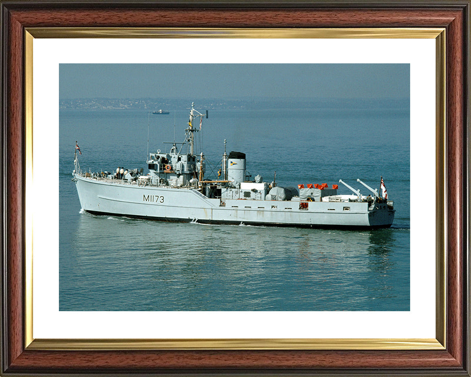 HMS Pollington M1173 Royal Navy Ton Class Minesweeper Photo Print or Framed Print - Hampshire Prints