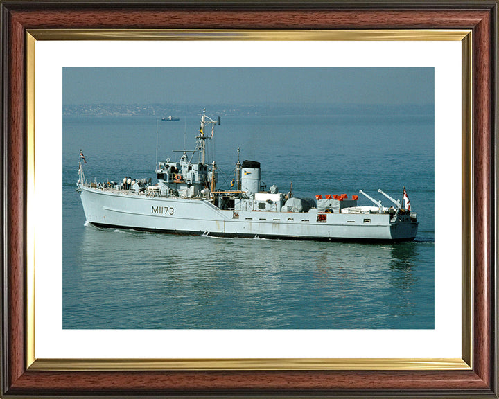 HMS Pollington M1173 Royal Navy Ton Class Minesweeper Photo Print or Framed Print - Hampshire Prints