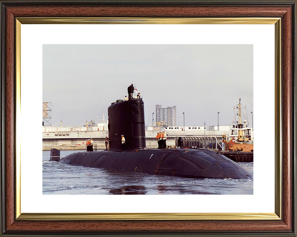 HMS Unseen S41 Royal Navy Upholder class Submarine Photo Print or Framed Print - Hampshire Prints