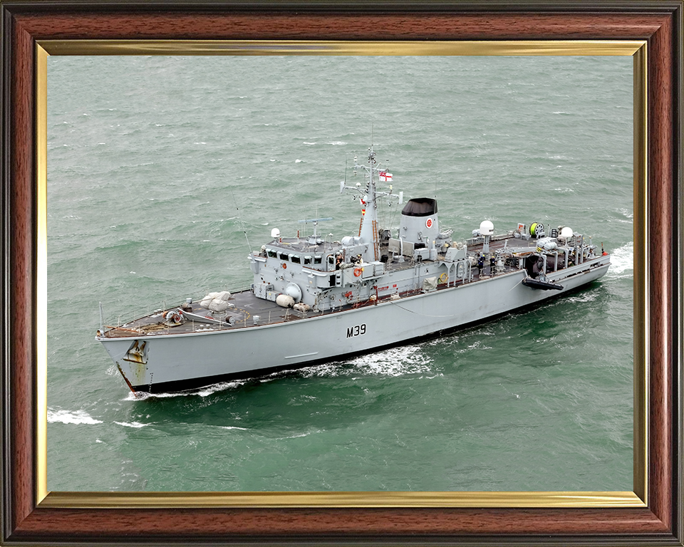 HMS Hurworth M39 Royal Navy Hunt class mine countermeasures vessel Photo Print or Framed Print - Hampshire Prints