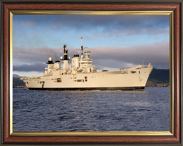 HMS Illustrious R06 | Photo Print | Framed Print | Invincible Class | Aircraft Carrier | Royal Navy - Hampshire Prints