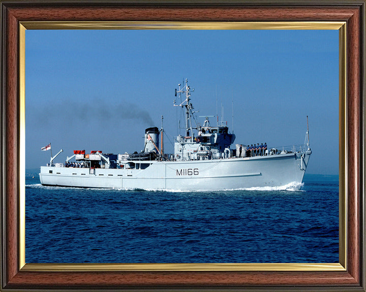 HMS Nurton M1166 Royal Navy Ton Class Minesweeper Photo Print or Framed Print - Hampshire Prints