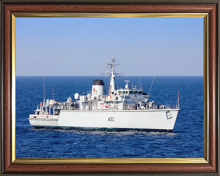 HMS Ledbury M30 Royal Navy Hunt class minehunter Photo Print or Framed Print - Hampshire Prints