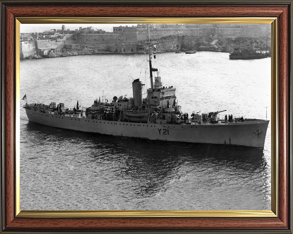 HMS Sennen Y21 Royal Navy Banff class sloop Photo Print or Framed Print - Hampshire Prints