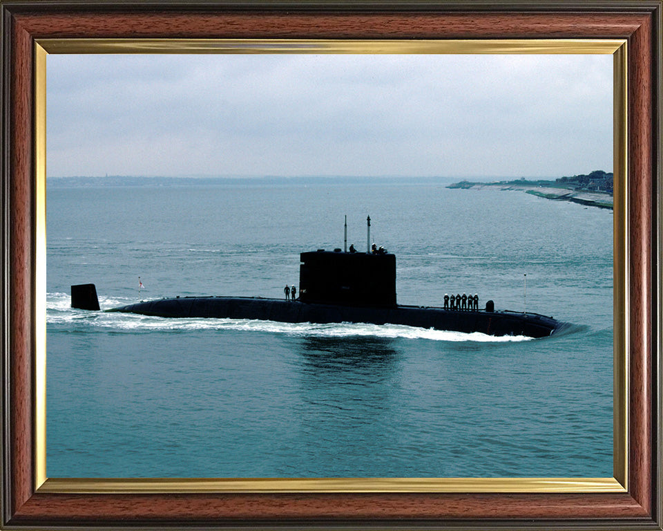 HMS Ursula S42 Royal Navy Victoria class Submarine Photo Print or Framed Print - Hampshire Prints