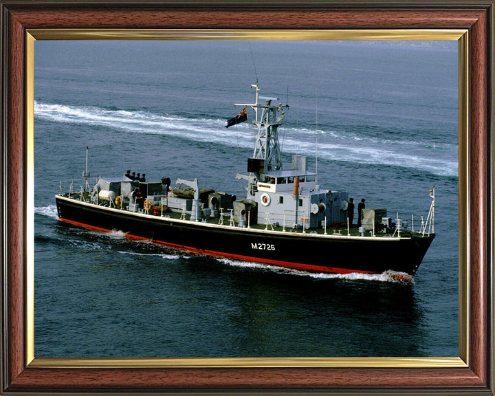 HMS Shipham M2726 Royal Navy Ham class minesweeper Photo Print or Framed Print - Hampshire Prints