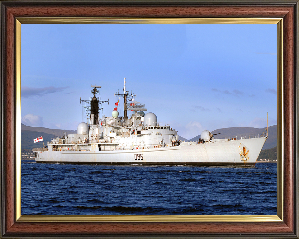 HMS Gloucester D96 Royal Navy Type 42 destroyer Photo Print or Framed Print - Hampshire Prints