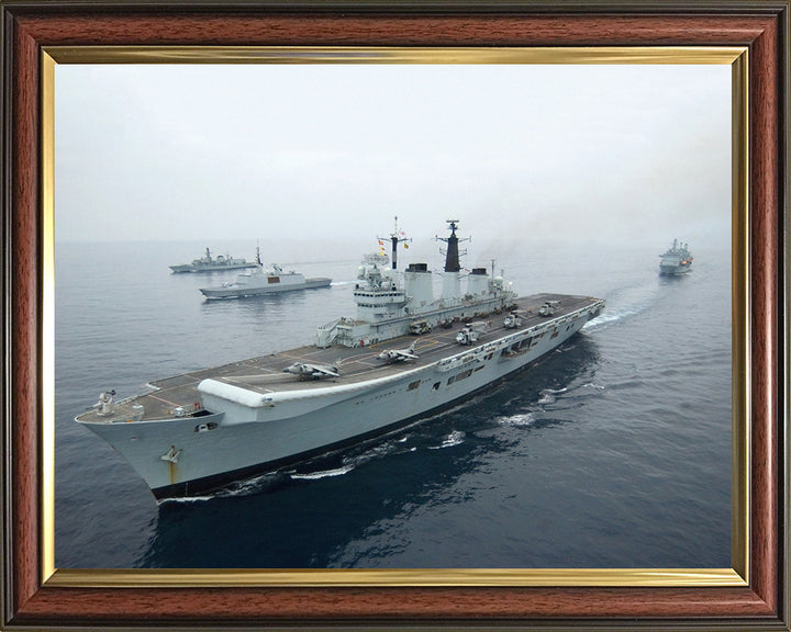 HMS Invincible R05 | Photo Print | Framed Print | Invincible Class | Aircraft Carrier | Royal Navy - Hampshire Prints