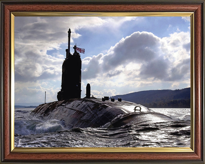 HMS Superb S109 Royal Navy Swiftsure class Submarine Photo Print or Framed Print - Hampshire Prints