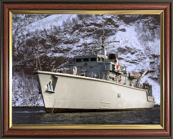 HMS Quorn M41 Royal Navy Hunt class mine countermeasures vessel Photo Print or Framed Print - Hampshire Prints