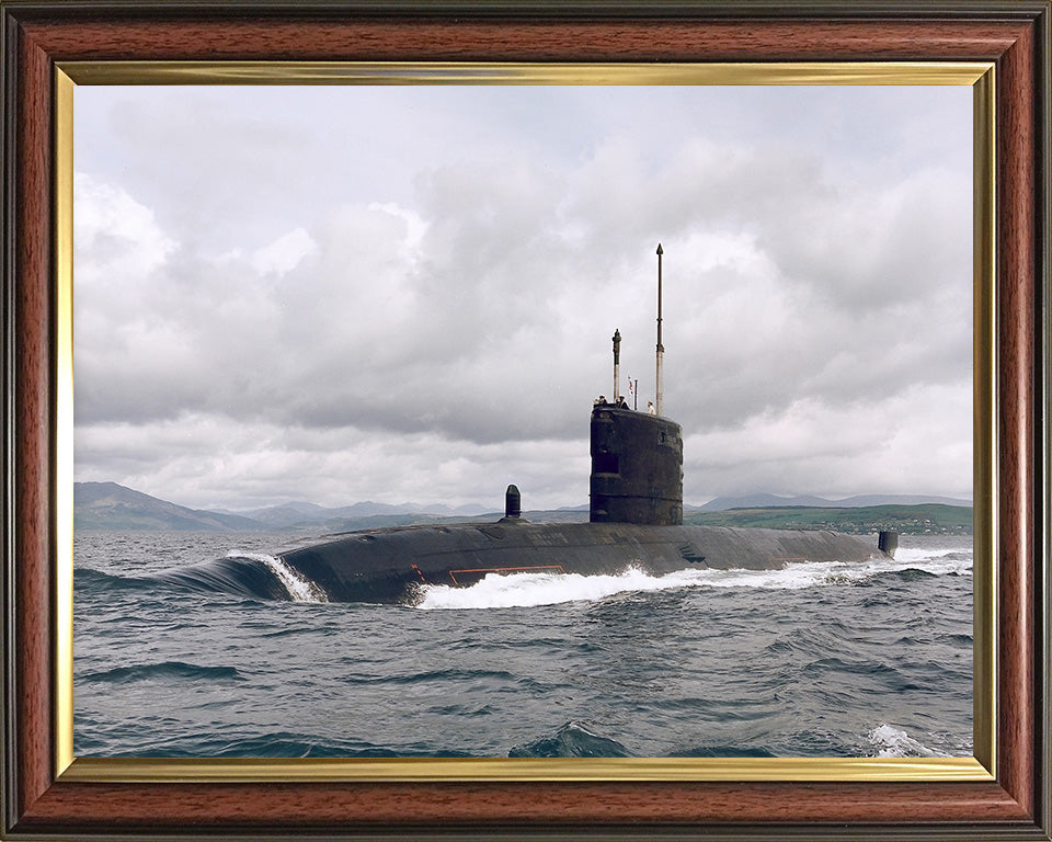 HMS Sceptre S104 Submarine | Photo Print | Framed Print | Swiftsure Class | Royal Navy - Hampshire Prints