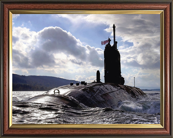 HMS Superb S109 Submarine | Photo Print | Framed Print | Swiftsure Class | Royal Navy - Hampshire Prints