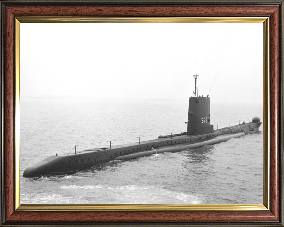 HMS Aeneas P427 (S72) Royal Navy Amphion class Submarine Photo Print or Framed Print - Hampshire Prints