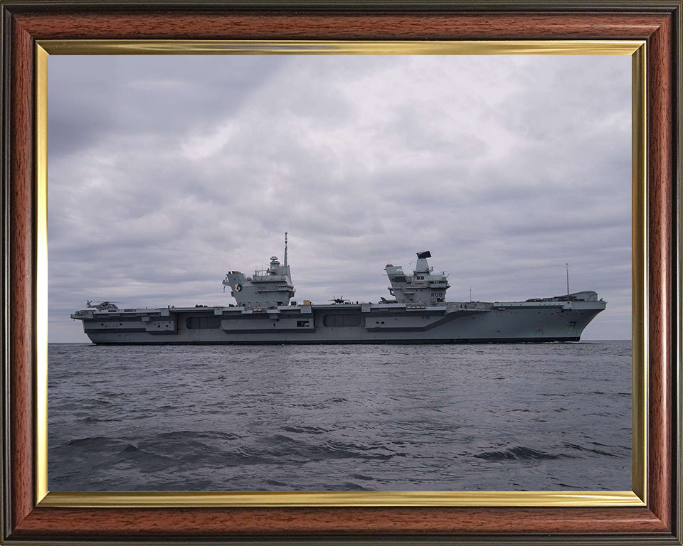 HMS Queen Elizabeth R08 Royal Navy Queen Elizabeth Class Aircraft Carrier Photo Print or Framed Print - Hampshire Prints