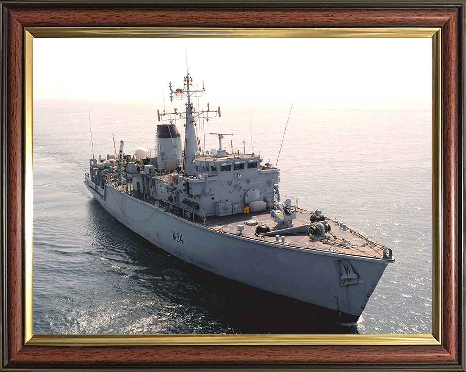 HMS Middleton M34 Royal Navy Hunt class mine countermeasures vessel Photo Print or Framed Print - Hampshire Prints