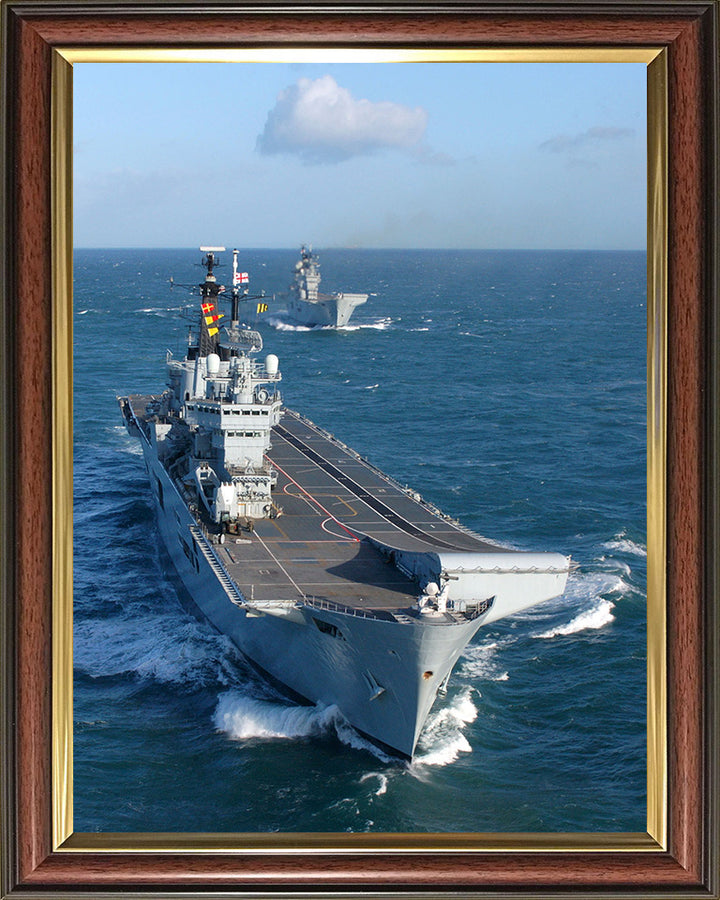 HMS Invincible R05 | Photo Print | Framed Print | Invincible Class | Aircraft Carrier | Royal Navy - Hampshire Prints