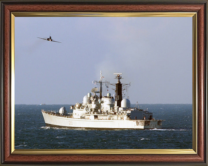 HMS Manchester D95 Royal Navy Type 42 destroyer Photo Print or Framed Print - Hampshire Prints