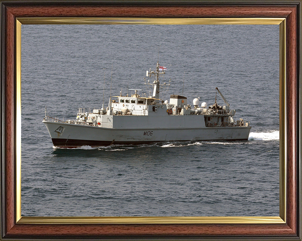 HMS Penzance M106 Royal Navy Sandown class minehunter Photo Print or Framed Print - Hampshire Prints