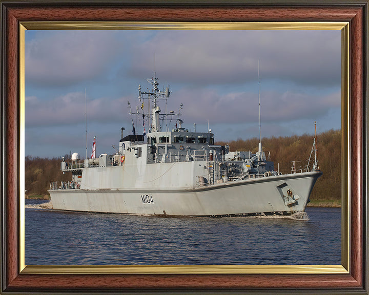 HMS Walney M104 Royal Navy Sandown class minehunter Photo Print or Framed Print - Hampshire Prints