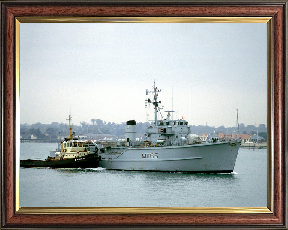 HMS Maxton M1165 Royal Navy Ton Class Minesweeper Photo Print or Framed Print - Hampshire Prints