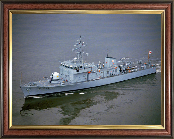 HMS Swift P243 Royal Navy Peacock Class Patrol Vessel Photo Print or Framed Print - Hampshire Prints