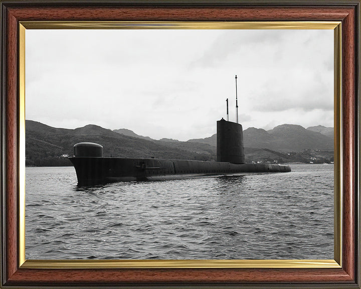 HMS Osiris S13 Royal Navy Oberon class Submarine Photo Print or Framed Print - Hampshire Prints