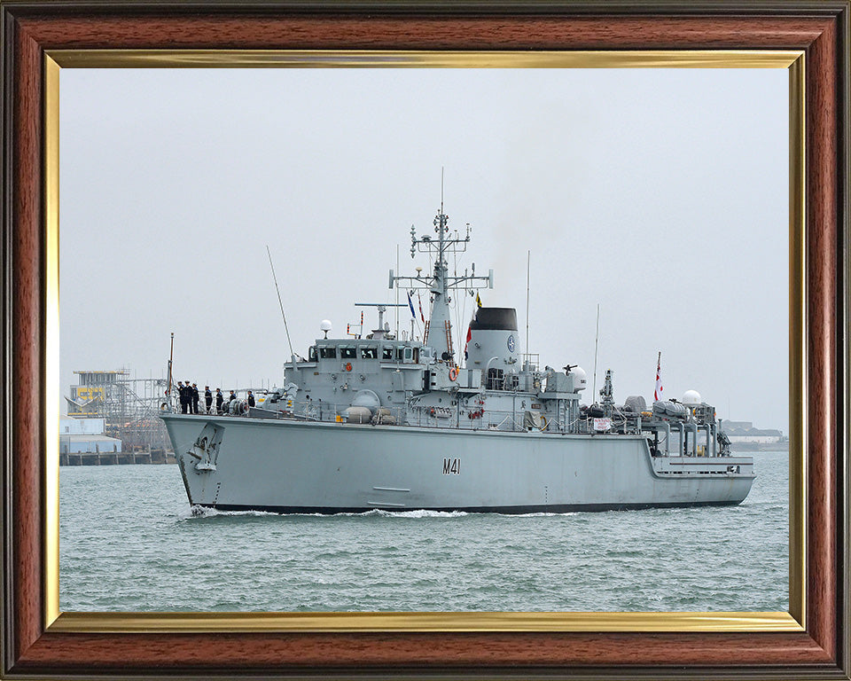 HMS Quorn M41 Royal Navy Hunt class mine countermeasures vessel Photo Print or Framed Print - Hampshire Prints