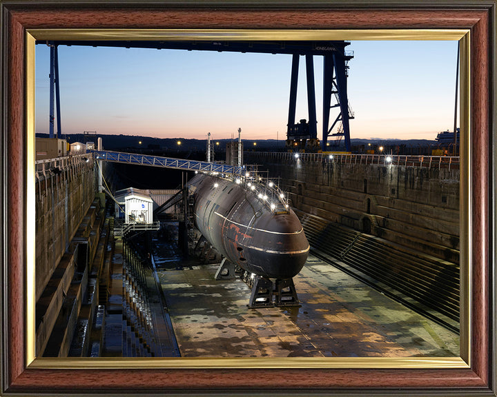 HMS Swiftsure S126 Submarine | Photo Print | Framed Print | Swiftsure Class | Royal Navy