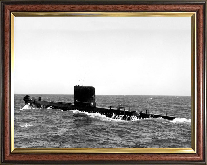 HMS Oracle S16 Royal Navy Oberon class Submarine Photo Print or Framed Print - Hampshire Prints