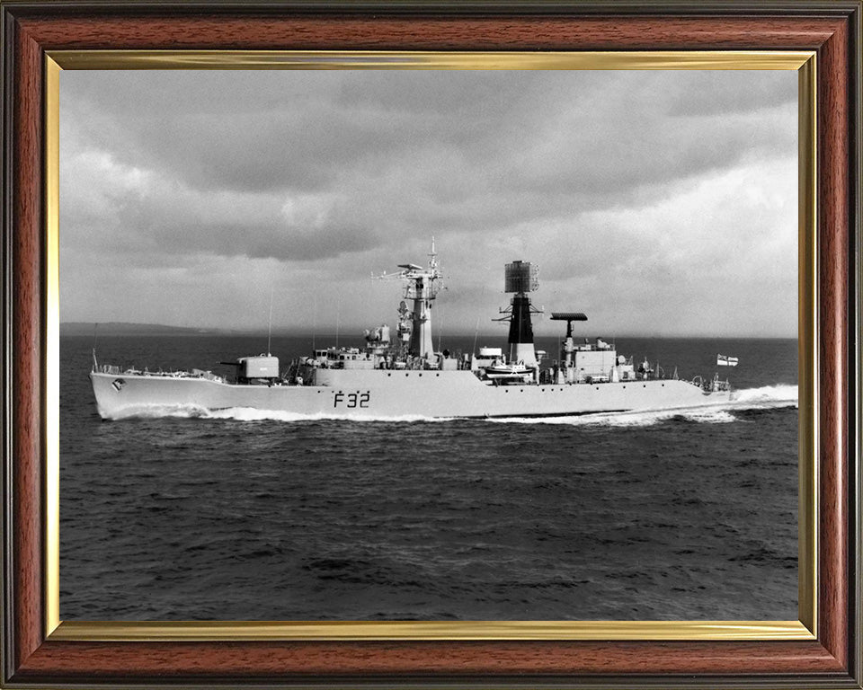 HMS Salisbury F32 Royal Navy Salisbury class Frigate Photo Print or Framed Print - Hampshire Prints