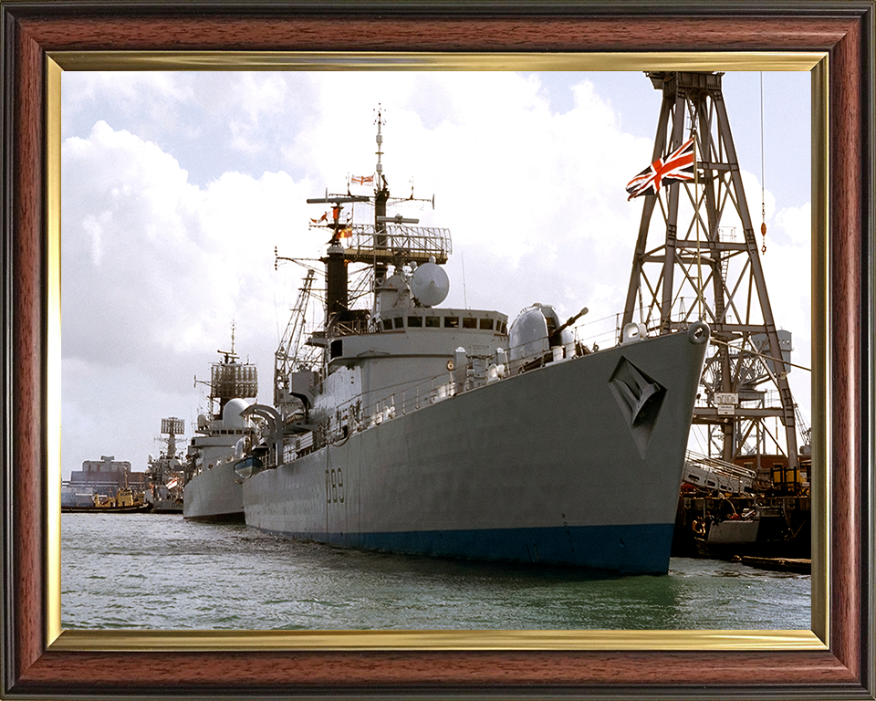 HMS Exeter D89 | Photo Print | Framed Print | Poster | Type 42 | Destroyer | Royal Navy - Hampshire Prints