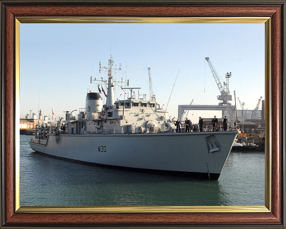 HMS Ledbury M30 Royal Navy Hunt class minehunter Photo Print or Framed Print - Hampshire Prints