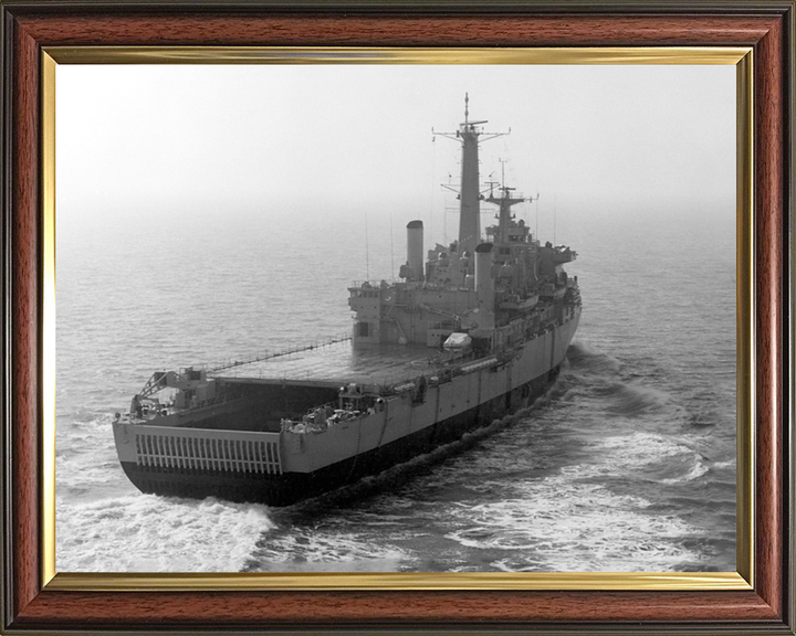 HMS Fearless L10 Royal Navy Fearless class amphibious ship Photo Print or Framed Print - Hampshire Prints