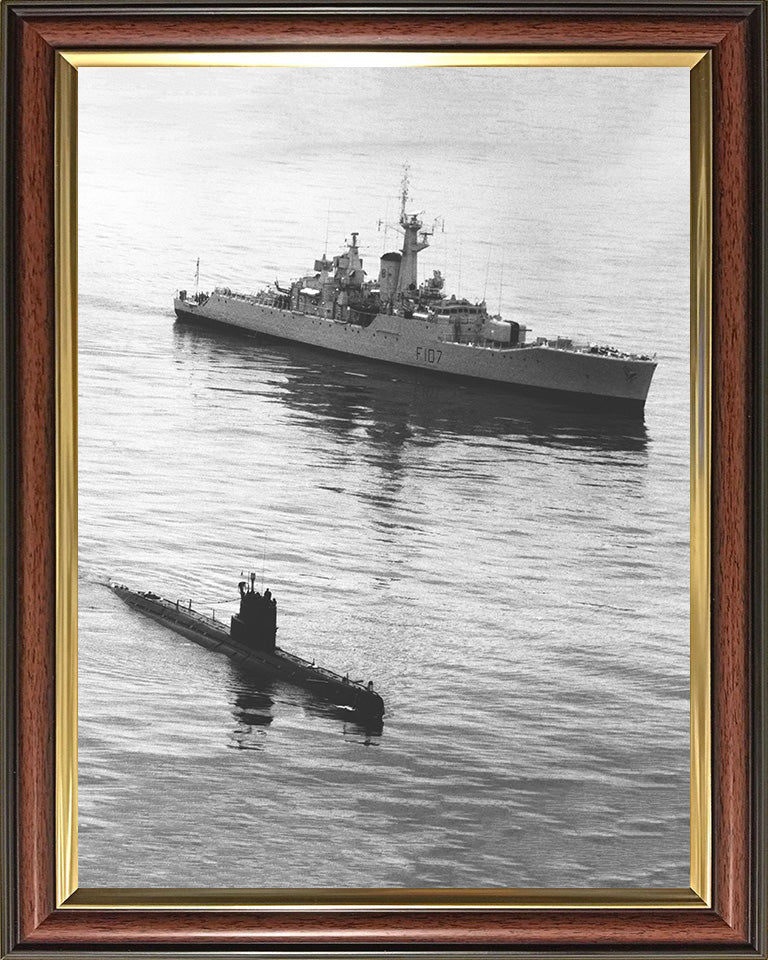 HMS Rothesay F107 Royal Navy Rothesay Class frigate Photo Print or Framed Print - Hampshire Prints