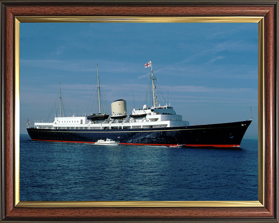 HMY Britannia Royal Yacht Photo Print or Framed Print - Hampshire Prints