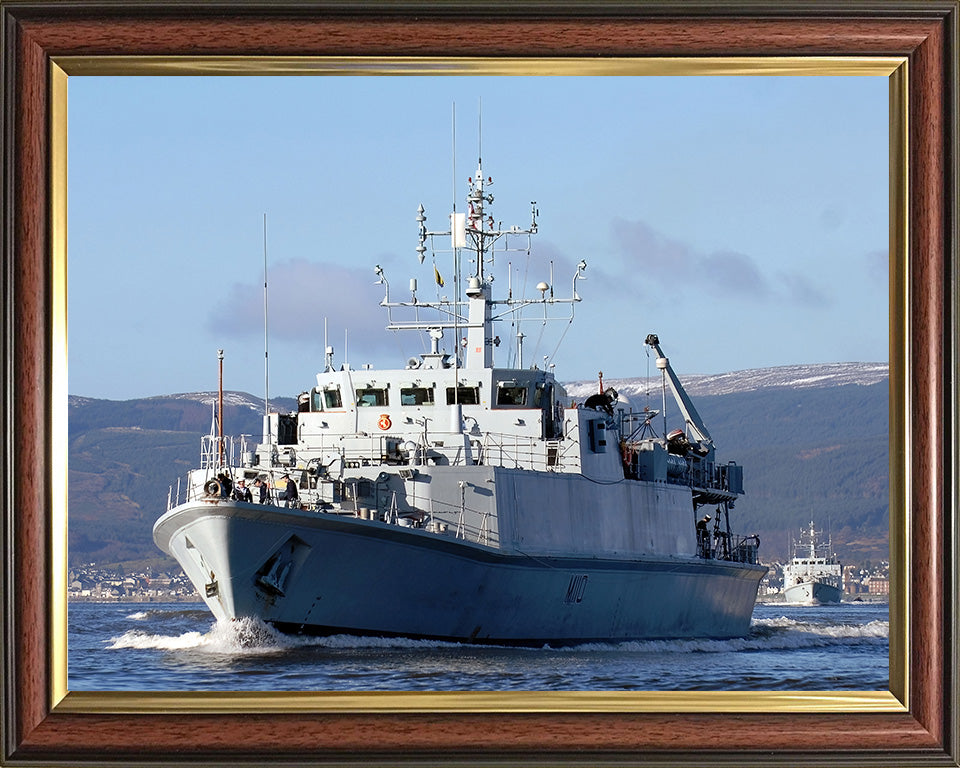 HMS Ramsey M110 | Photo Print | Framed Print | Sandown Class | Minehunter | Royal Navy - Hampshire Prints