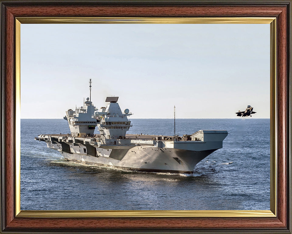 HMS Queen Elizabeth R08 | Photo Print | Framed Print | Queen Elizabeth Class | Aircraft Carrier | Royal Navy - Hampshire Prints