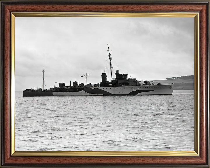 HMS Fleetwood U47 Royal Navy Grimsby class sloop Photo Print or Framed Print - Hampshire Prints