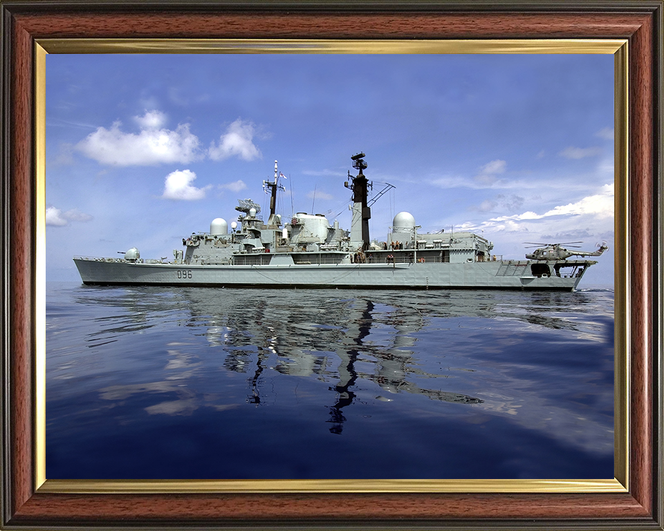 HMS Gloucester D96 Royal Navy Type 42 destroyer Photo Print or Framed Print - Hampshire Prints