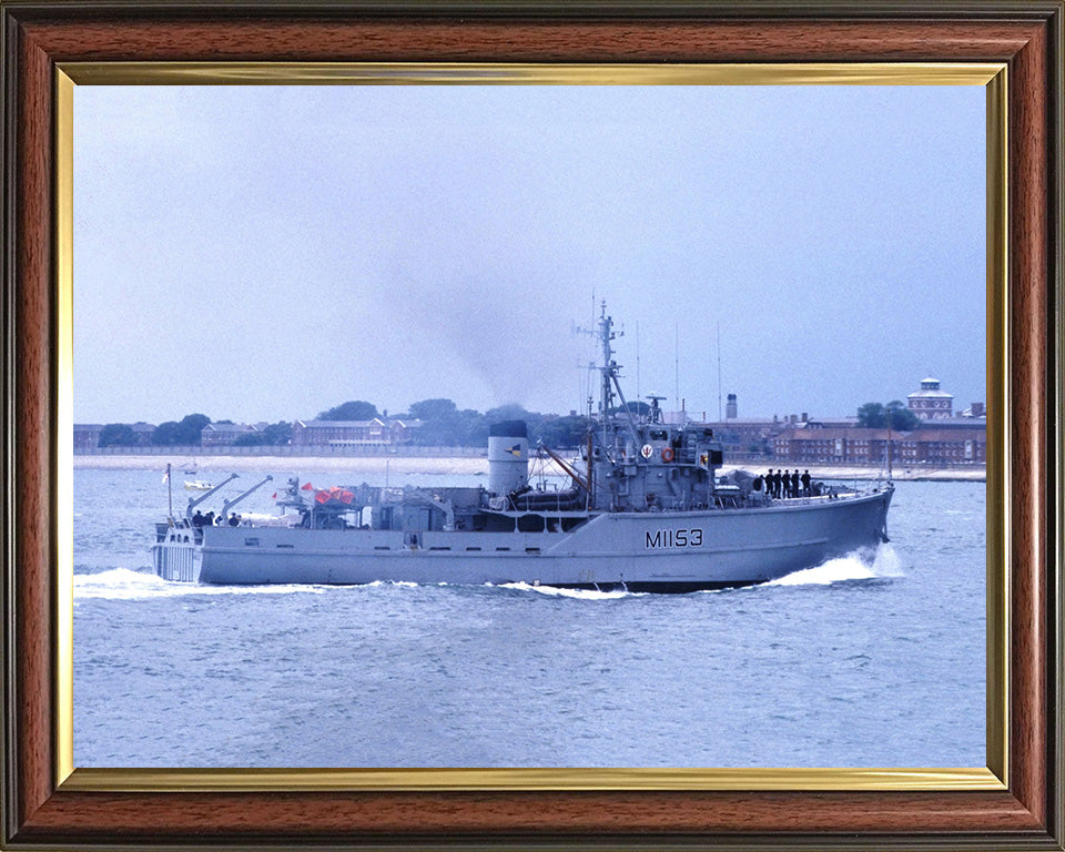 HMS Kedleston M1153 | Photo Print | Framed Print | Ton Class | Minesweeper | Royal Navy - Hampshire Prints