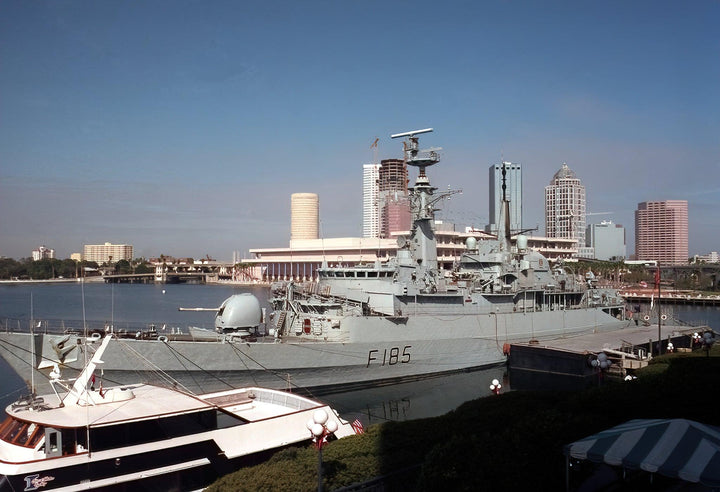 HMS Avenger F185 | Photo Print | Framed Print | Poster | Type 21 | Frigate | Royal Navy - Hampshire Prints