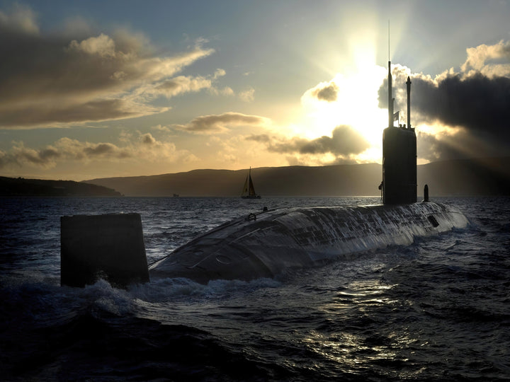 HMS Sceptre S104 Submarine | Photo Print | Framed Print | Swiftsure Class | Royal Navy - Hampshire Prints